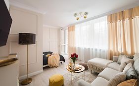 Grand Central Suite 5Min From Central Station With A Balcony& Air Conditioning